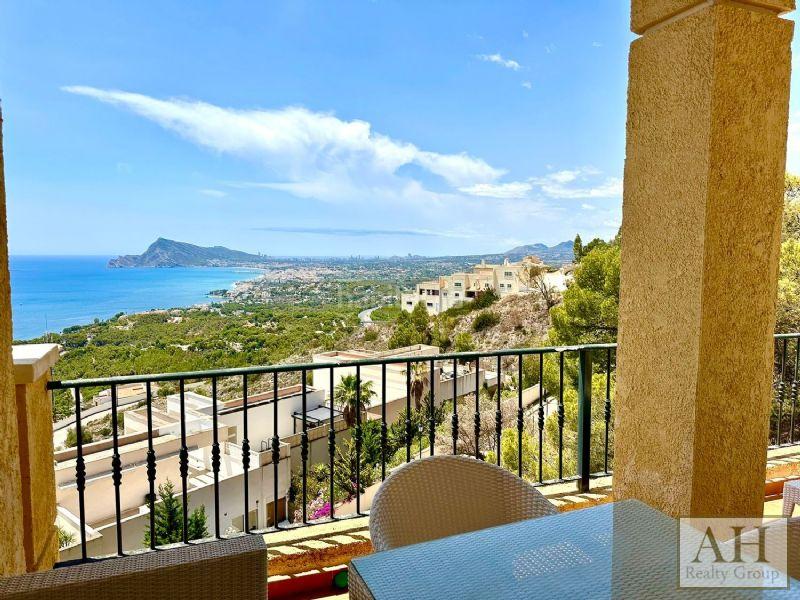 Foto af7c0360-1317-4d8b-998e-4c0ec0a6ae48. Reihenhaus mit parking in Altea hills Altea