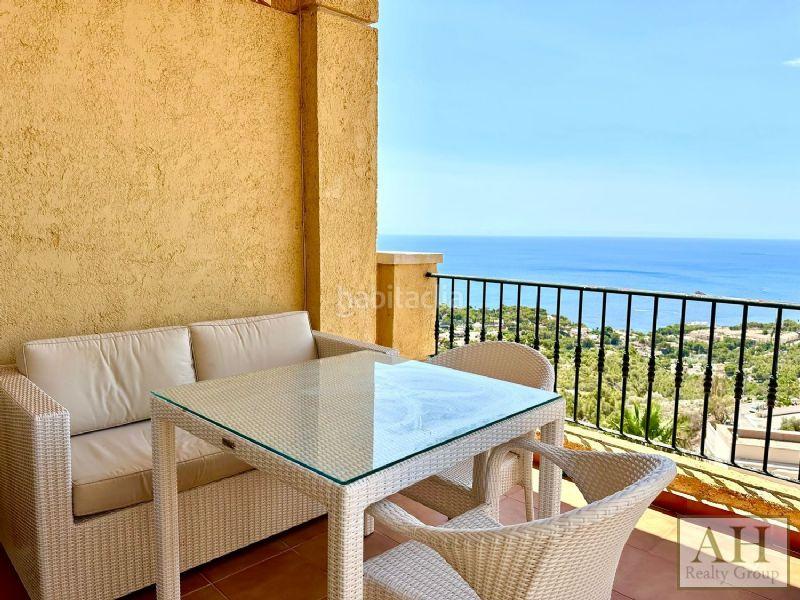 Foto 6892ec7f-538d-411b-857b-ab6f9399239f. Semi detached house with parking in Altea hills Altea