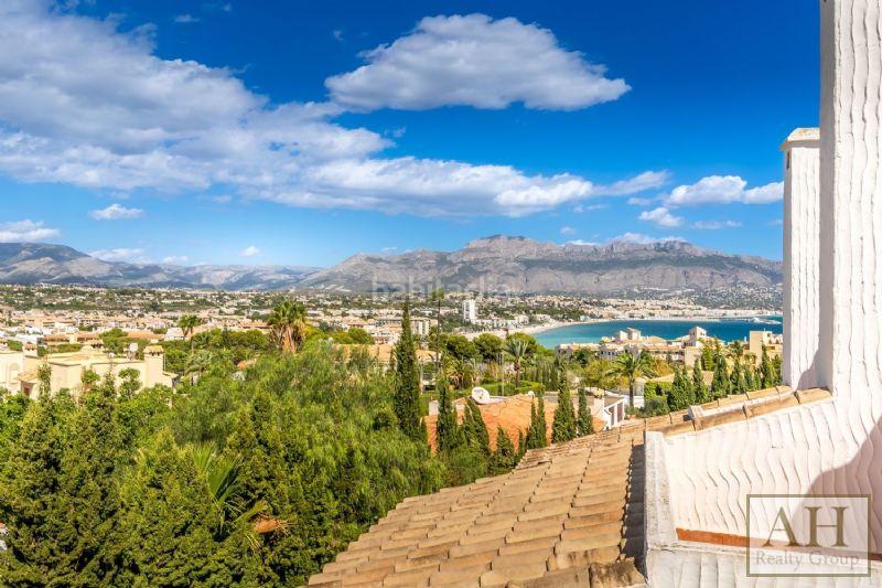 Foto 84b2824f-b1c8-44da-a2bc-d46df3726e12. Casa adosada en L´Albir Alfàs del Pi (l´)