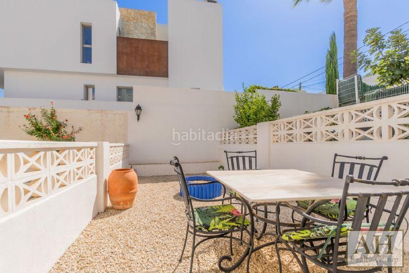 Foto 5dae7919-100c-40c1-8e7a-2b015a6166d2. Casa adossada amb aparcament a L´Albir Alfàs del Pi (l´)