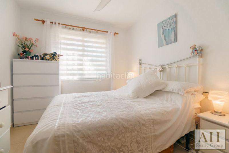 Foto e407722c-b879-41a1-9e67-f6dc6d6487d2. Casa adossada amb aparcament a L´Albir Alfàs del Pi (l´)