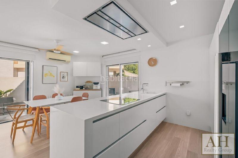 Foto 12d34584-23ea-420f-bc32-d11fd168aa5d. Casa adossada amb aparcament a Montebello - Nou Espai Nucia (la)