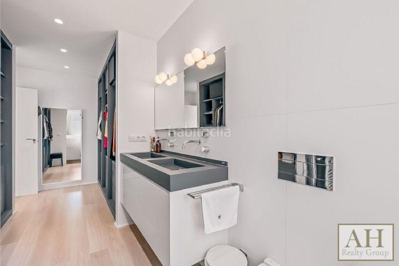 Foto 68929214-b5ae-4ce5-842a-c380d1984961. Casa adossada amb aparcament a Montebello - Nou Espai Nucia (la)