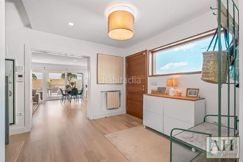 Foto 82427080-aeac-48da-9b53-3148c3c3b9f1. Casa adossada amb aparcament a Montebello - Nou Espai Nucia (la)