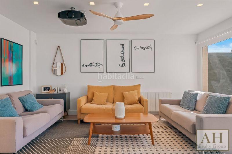 Foto b216b75d-9456-427d-b99e-3f0403d4bfd2. Casa adossada amb aparcament a Montebello - Nou Espai Nucia (la)