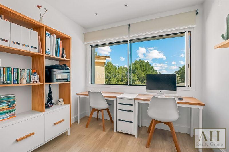 Foto bb809082-a223-4bf7-98e0-ca8c62628eba. Casa adossada amb aparcament a Montebello - Nou Espai Nucia (la)