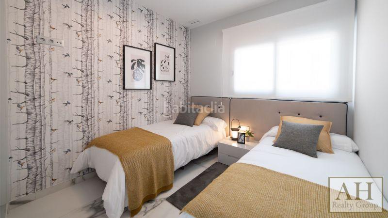 Foto eb5b3f01-4ddf-46e0-b66c-793f316bd8d1. Appartement mit parking in Playa Poniente Benidorm