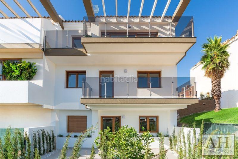 Foto f2d81844-1d65-48e8-a5a5-48979f2c8d42. Casa adossada amb aparcament a Montebello - Nou Espai Nucia (la)