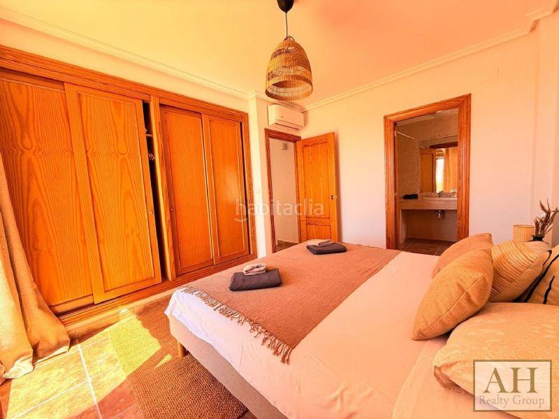 Foto 0fdd4dd1-d0da-4849-b66f-023dd20ff88d. Casa adossada amb aparcament a Maryvilla Calp