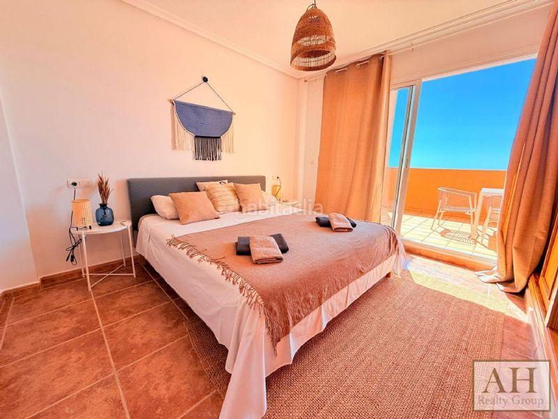 Foto 17cb8425-8e4c-4a39-abb3-084b74ef594d. Maison jumelée avec parking dans Maryvilla Calp