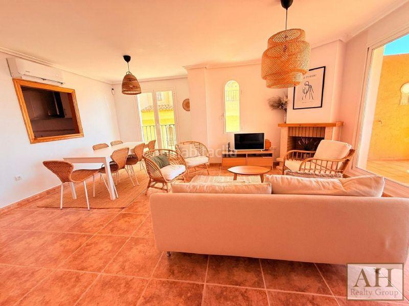 Foto 39d98644-8f0d-4f40-bedb-35ee0df18fd3. Maison jumelée avec parking dans Maryvilla Calp