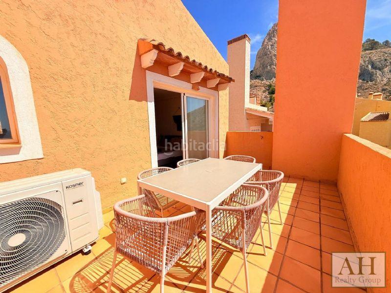 Foto ceb543bd-b9bd-4f2b-8664-721e2a7029ab. Maison jumelée avec parking dans Maryvilla Calp
