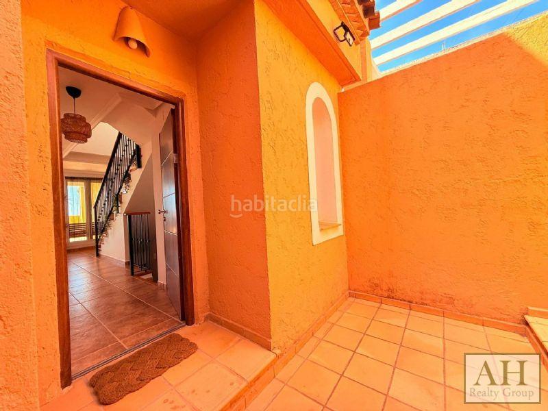 Foto c16e26c5-c003-4707-90ee-bc504abbb0f1. Semi detached house with parking in Maryvilla Calp