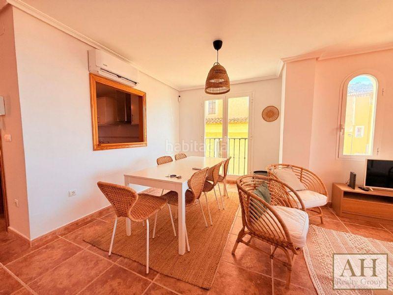 Foto dc8e4144-aed7-4da7-a765-80099fc2ec0b. Semi detached house with parking in Maryvilla Calp
