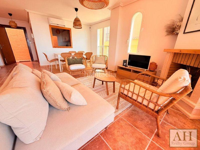 Foto e3714afd-1a7d-42a7-b214-fdc5c0f15e81. Semi detached house with parking in Maryvilla Calp