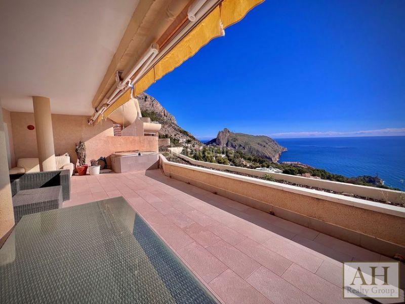 Foto 573d7a09-e6d4-4b2f-a6e8-e80896ce00fb. Attique avec parking dans Altea hills Altea