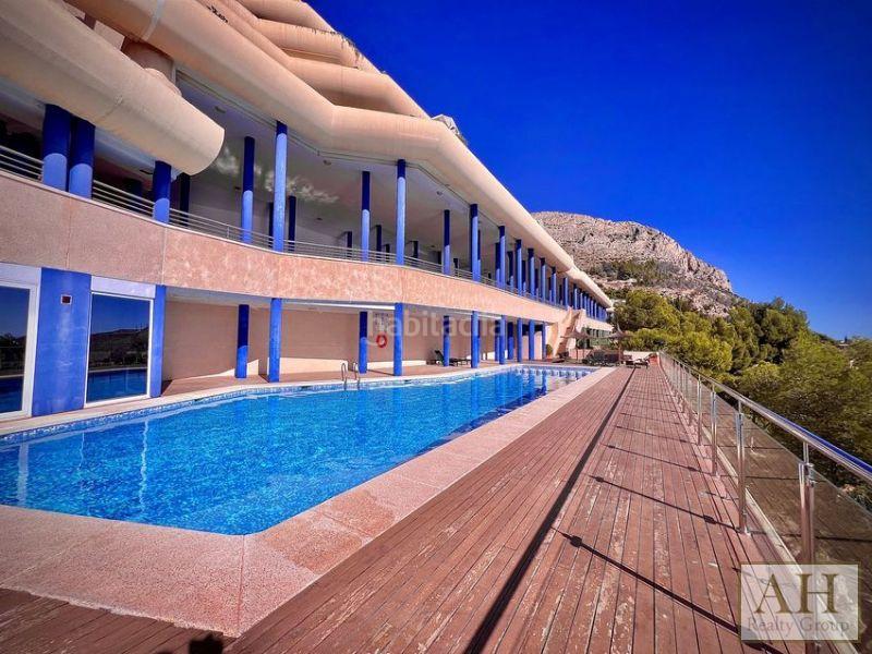 Foto 624606f0-06f0-4d28-989a-99fe5ef968bf. Attique avec parking dans Altea hills Altea