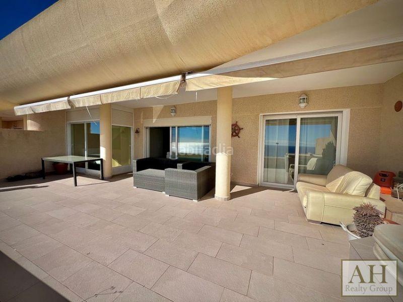 Foto d8b1cd85-6156-4ba8-b408-37093033f544. Dachwohnung mit parking in Altea hills Altea