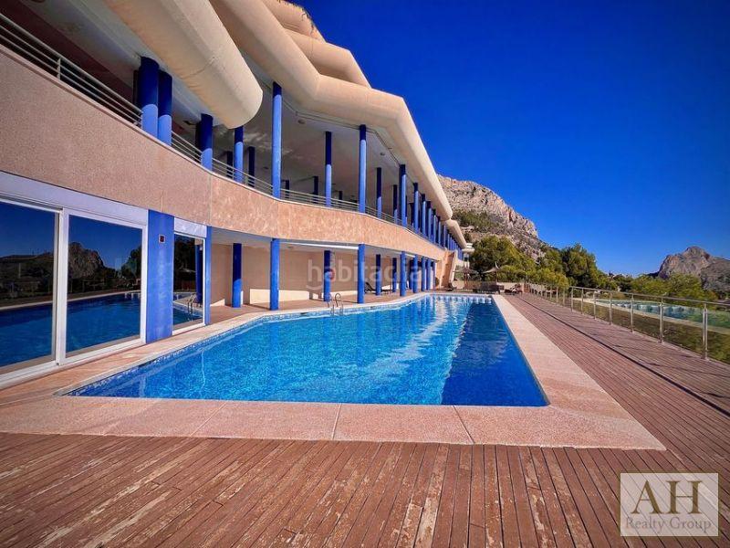 Foto e03347d5-4358-4d51-9b61-aff8dccbf0f2. Dachwohnung mit parking in Altea hills Altea