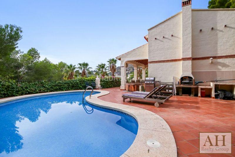 Foto 13ac6a1a-ee4f-4ea9-bd27-b380284837ec. Casa con parcheggio in Altea hills Altea