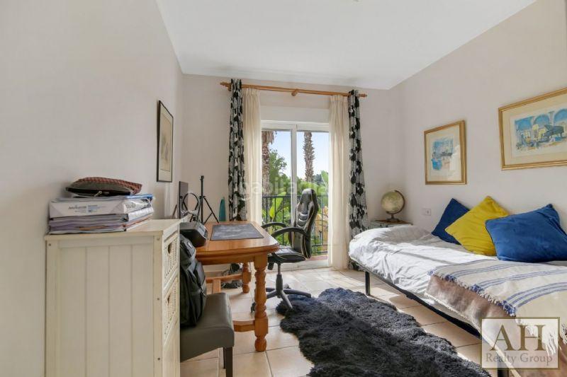 Foto 0f00a82a-81cb-41de-bc68-7fa5058443d8. Maison avec parking dans Altea hills Altea