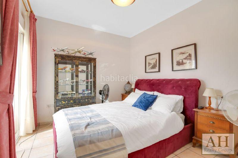 Foto 920b7334-c755-454f-b140-fe9ec7d34192. Maison avec parking dans Altea hills Altea