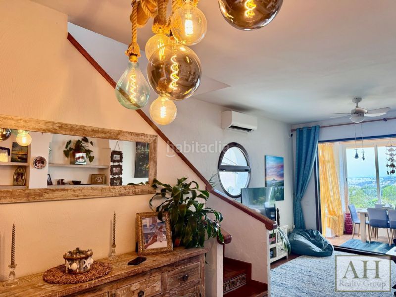 Foto 33bd25c0-be7d-43f9-b7b6-b3a2359ebb1d. Casa adosada en Altea hills Altea