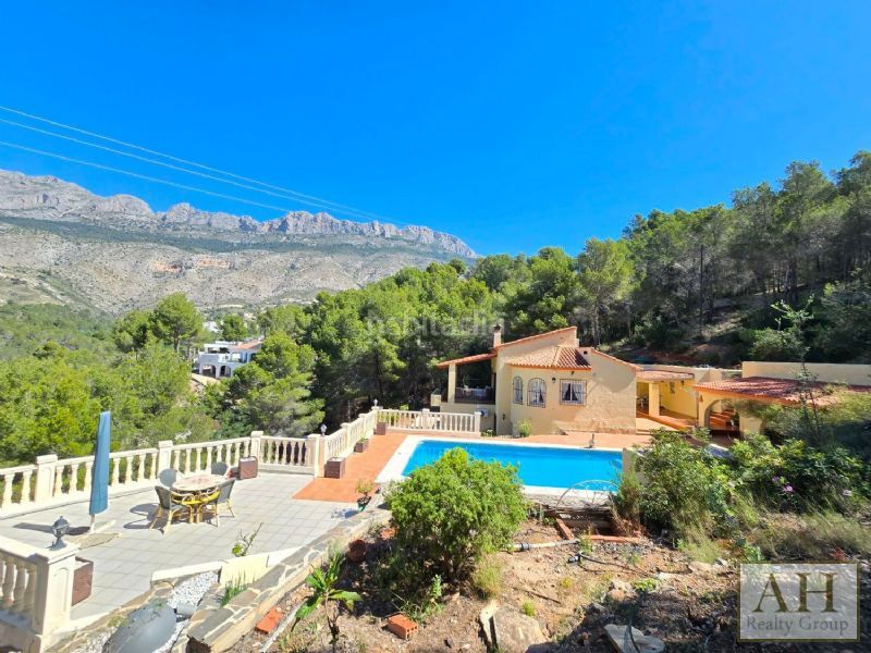 Foto 51156792-81a9-4f92-b7db-ddc3f3476645. Casa amb aparcament a Altea la vella Altea