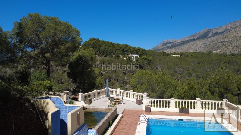 Foto 954f6895-e2f1-4ed9-8842-87c4fd8ae77d. Casa amb aparcament a Altea la vella Altea