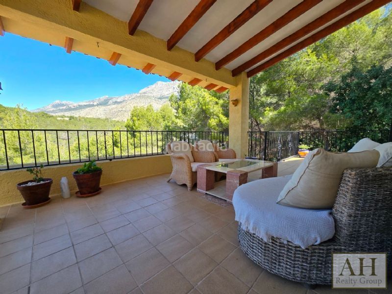 Foto c4e015ce-b0ec-42bc-bdd5-6bb8a5ff5f4b. Casa amb aparcament a Altea la vella Altea