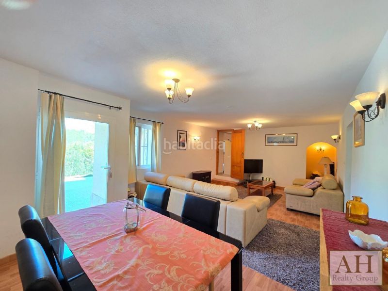 Foto ea742c26-b9f3-45e5-a13d-caa897b4c838. Casa amb aparcament a Altea la vella Altea