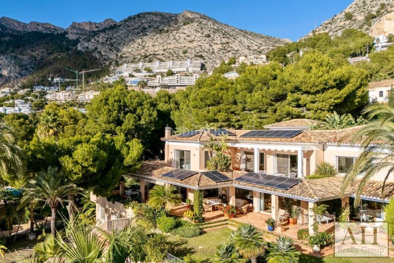Foto 1825ef9f-b20a-4051-8288-33737030162c. Casa amb aparcament a Altea hills Altea