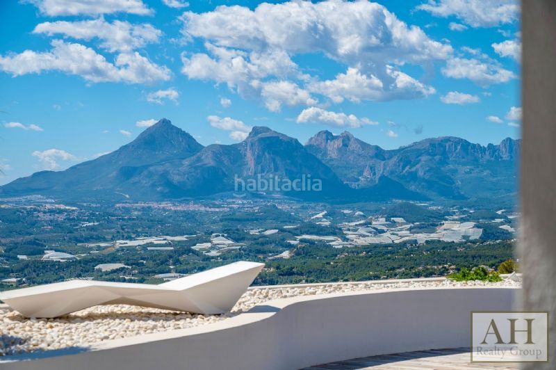 Foto f72acfd2-5895-4746-a104-bd81c30ff0e3. Attico con parcheggio in Altea la vella Altea