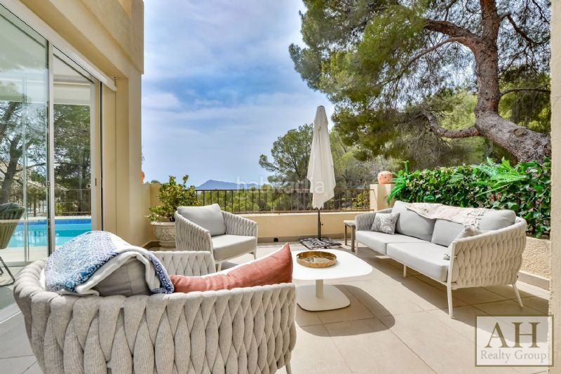 Foto 8bd6f571-83bd-4f85-baf5-603e35f6c57a. Casa amb aparcament a Altea la vella Altea