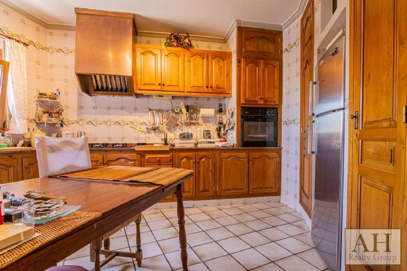 Foto e5525ecd-b3c7-4e6c-8d50-8a1305cd116d. Casa amb aparcament a Altea la vella Altea