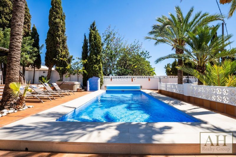 Foto e1c4a202-6ce8-4048-9e42-f3c7b615be76. Casa amb aparcament a Altea ciudad Altea
