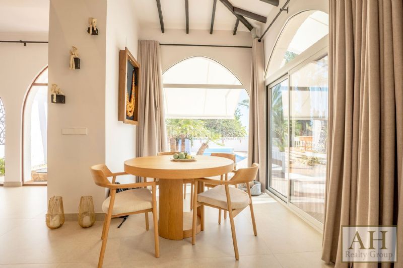 Foto f998dd55-20ad-4fb5-850c-c454358594e5. Casa amb aparcament a Altea ciudad Altea