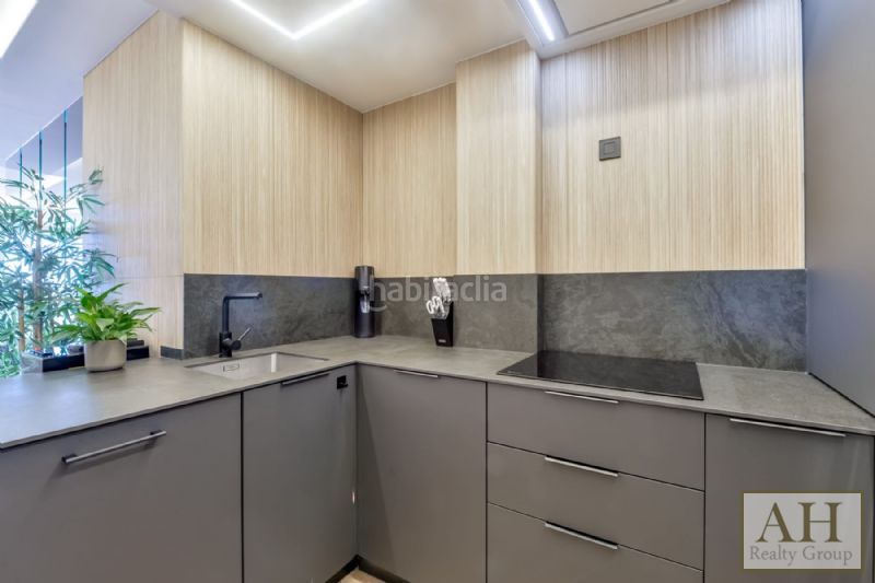Foto 6dcf8ae1-2746-4dd8-82a7-be6a3e1f750b. Duplex avec parking dans Mascarat Altea