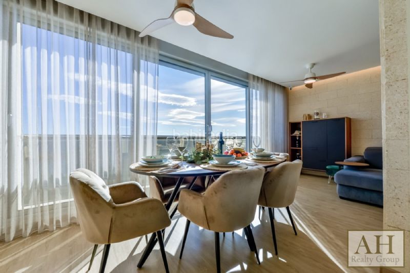 Foto c400ab2c-8297-4ee2-b515-bacc55ffb768. Duplex avec parking dans Mascarat Altea