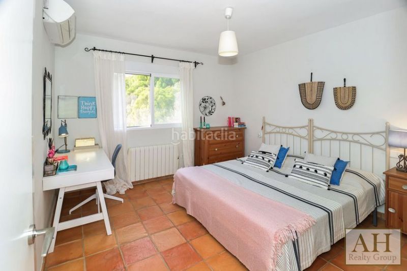 Foto 49fc8c41-9cf1-4991-adef-e4a4e5658559. Casa amb aparcament a Altea la vella Altea