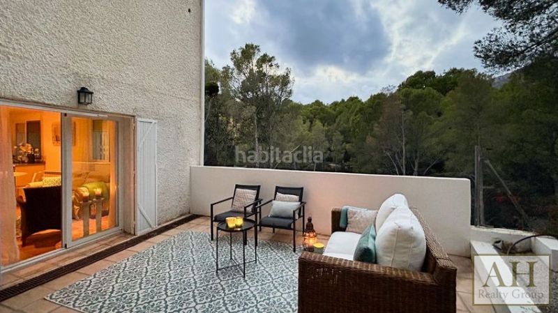 Foto 58194526-6a7a-4be3-93a3-aed779fc5b10. Casa amb aparcament a Altea la vella Altea
