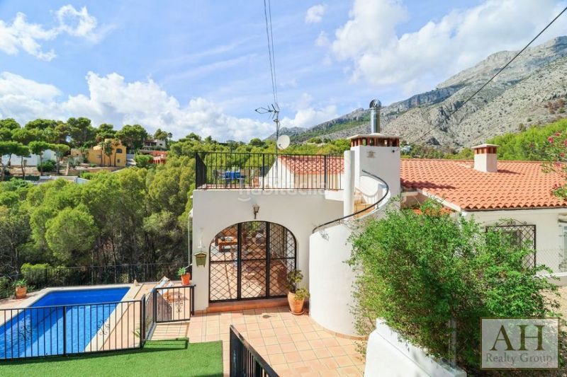 Foto d2a8de4d-716e-45bc-a140-8d95685a85b0. Casa amb aparcament a Altea la vella Altea