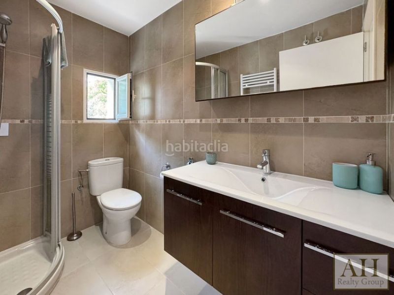 Foto e479cc82-098d-44da-97b8-77b51f9abc87. Casa amb aparcament a Altea la vella Altea