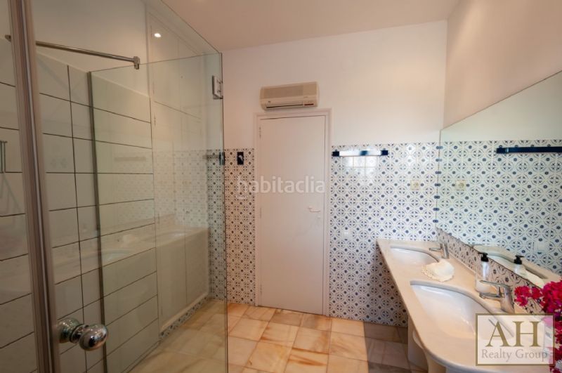 Foto 73d70d24-b39e-4cc7-92b2-6bfe9e4e43a3. Casa amb aparcament a El Portet-Pla del Mar Moraira