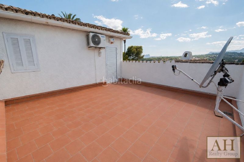 Foto ce81798c-2795-46f6-864a-abb46fe0f3bc. Casa amb aparcament a El Portet-Pla del Mar Moraira