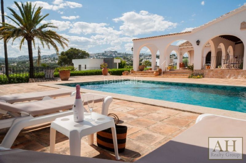 Foto dea7b834-bae4-42cc-8882-e241cd8f694f. Casa amb aparcament a El Portet-Pla del Mar Moraira