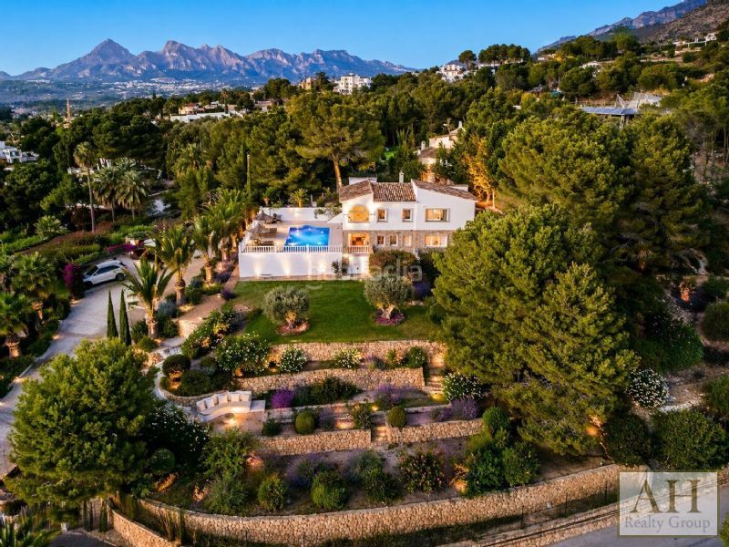 Foto 50c15d03-55b4-4eab-8b5f-6fd79a5002fd. Casa amb aparcament a Altea la vella Altea