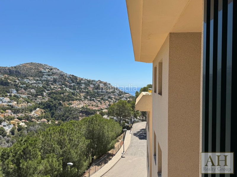 Foto c58b37a0-92d9-4f7d-b5d1-654c91a9f33b. Àtic amb aparcament a Altea hills Altea