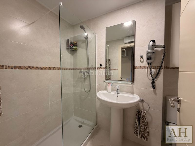 Foto 1c8a5c40-41e4-4da3-a4eb-2c82138dcbdc. Apartament amb aparcament a Altea hills Altea