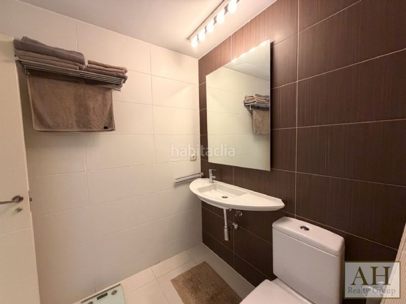 Foto b7ea174d-bda0-4b3f-9df5-2de22f40e070. Apartament amb aparcament a Altea hills Altea